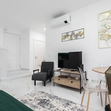 Parque Dos Reis 4 Apartment *